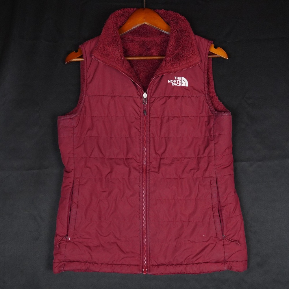 The North Face Mossbud Swirl Vest Women Medium Burgundy Reversible Puffer Fleece